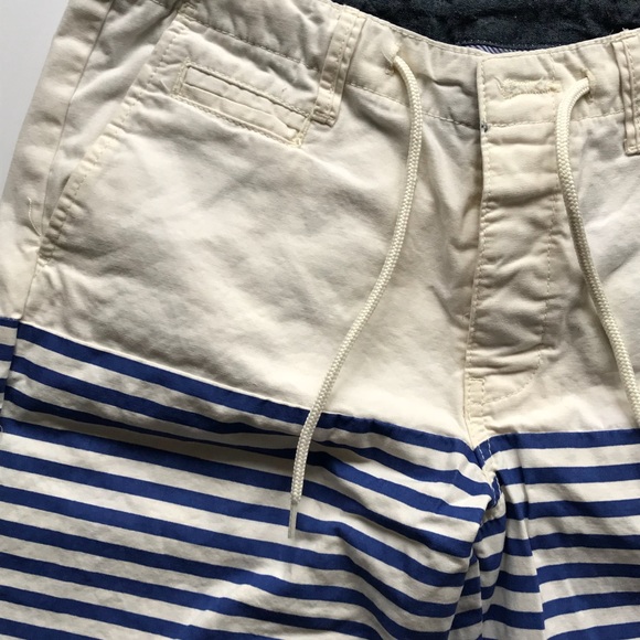 Men’s Striped Shorts - Picture 3 of 4